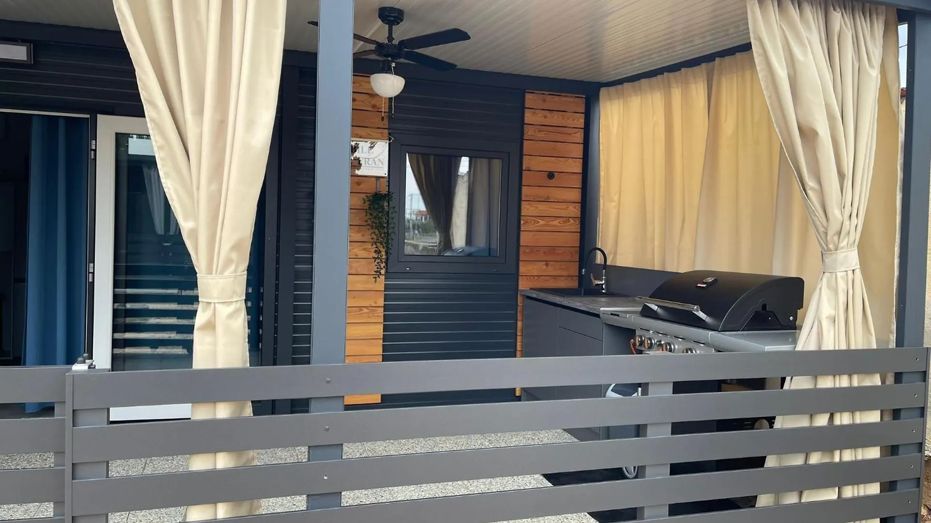 Mobile Homes Fran Privlaka  Croatia